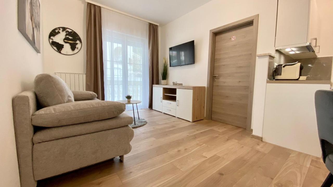 Apartment Komljenovic Pula Exterior photo